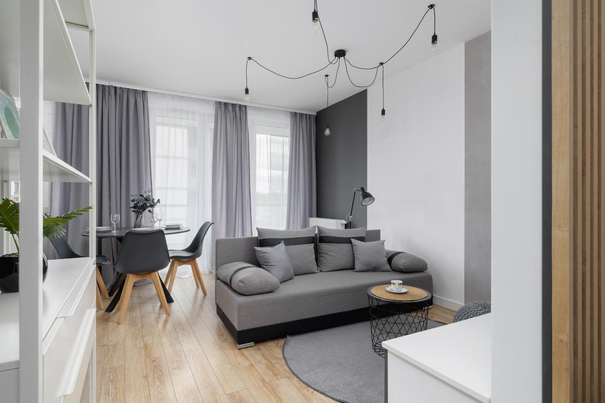 Elegant Apartment In Cracow With Balcony, Parking And Desk By Noclegi Renters Краков Экстерьер фото